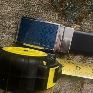 Mens black leather Perry Ellis belt. Size 38/05. 44” long..